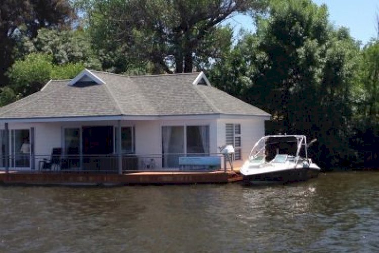Shelter marine, South Africa